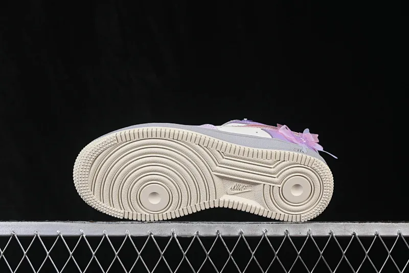 All categories Nk Air Force 1 Air Force series Nk Air Force 1 Low Air Force low-top Nike Air Force 1'07 Low Hand-painted graffiti Pink and purple butterfly language Air Force 1 low-top casual sneakers CJ0304-160